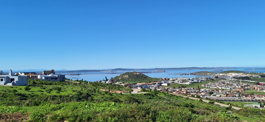 4 Bedroom Property for Sale in Hoogland Western Cape